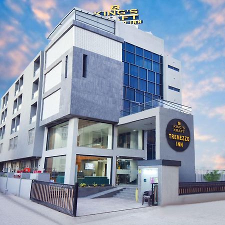 Kings Kraft Tremezzo Inn, Somnath Exterior photo