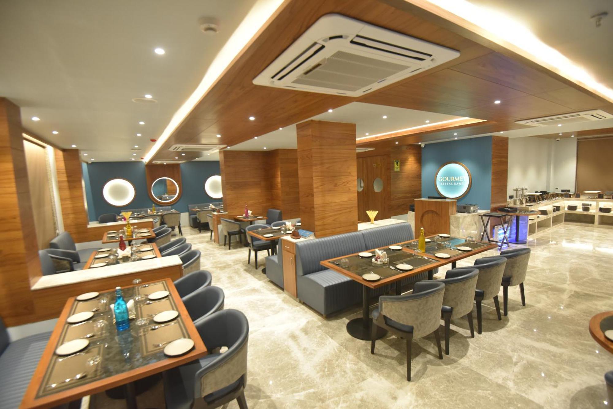 Kings Kraft Tremezzo Inn, Somnath Exterior photo